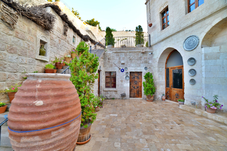 Exterior & Views 2, Grand Cave Suites, Nevşehir