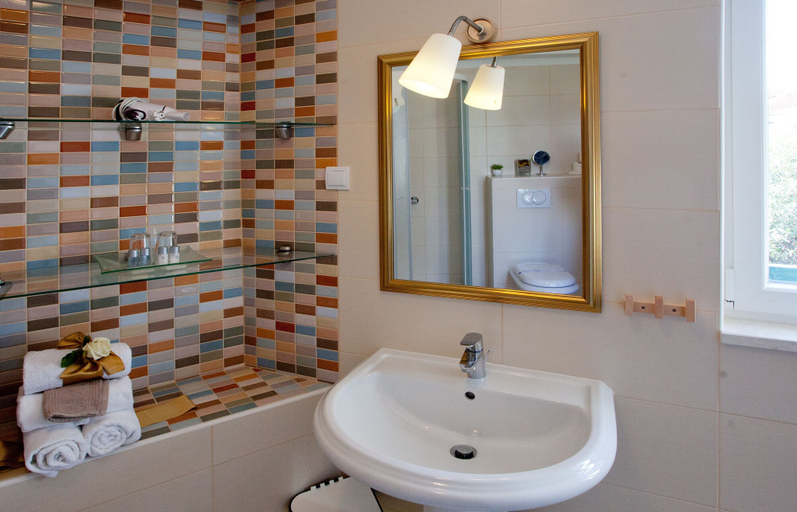 Bathroom 4, Vila Baguc, Split