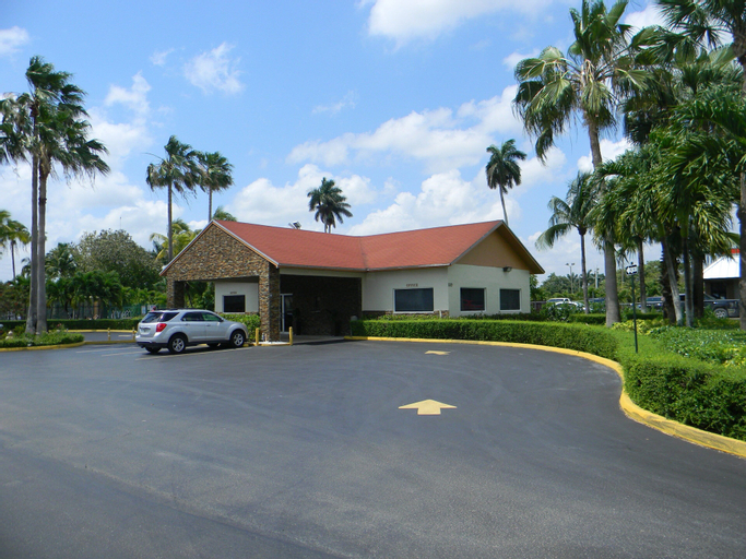 Exterior & Views 2, Fairway Inn Florida City Homestead Everglades, Miami-Dade