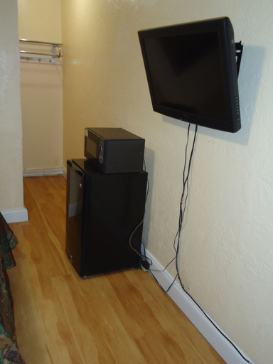 Others 4, Budget Inn, Comanche