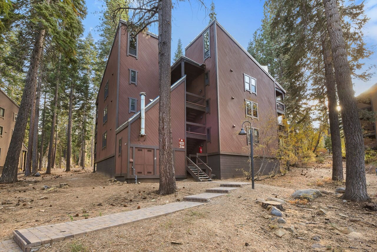 Exterior & Views, Simple Serenity, Placer