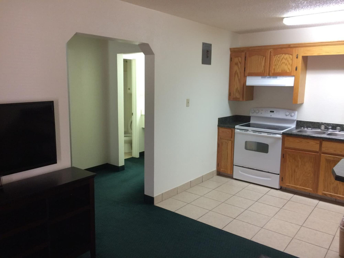 Others 5, Travel Inn & Suites, Cass