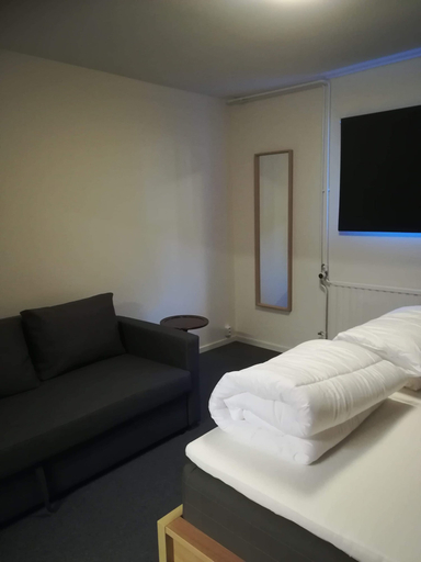 Bedroom 2, Kustnära Vandrarhem - Hostel, Tanum