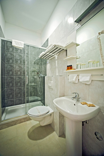 Bathroom 4, Valenti Rooms, Split