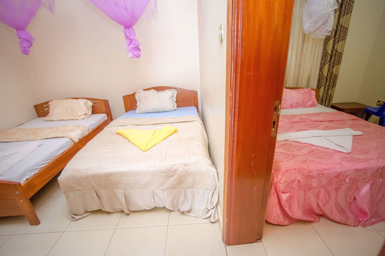 Bedroom 2, Kings Hotel Kabale, Kabale