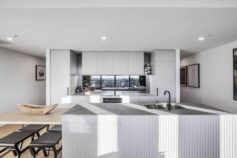 Others 5, KT Apartments, Adelaide