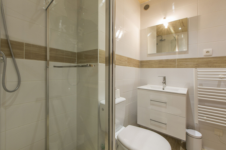Bathroom 4, Résidence Les Périades, Haute-Savoie