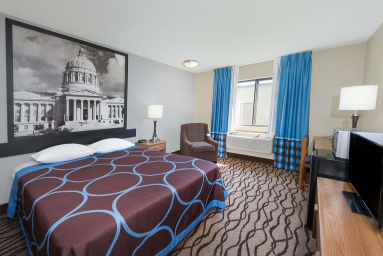 Bedroom 3, Super 8 by Wyndham West Plains, Howell