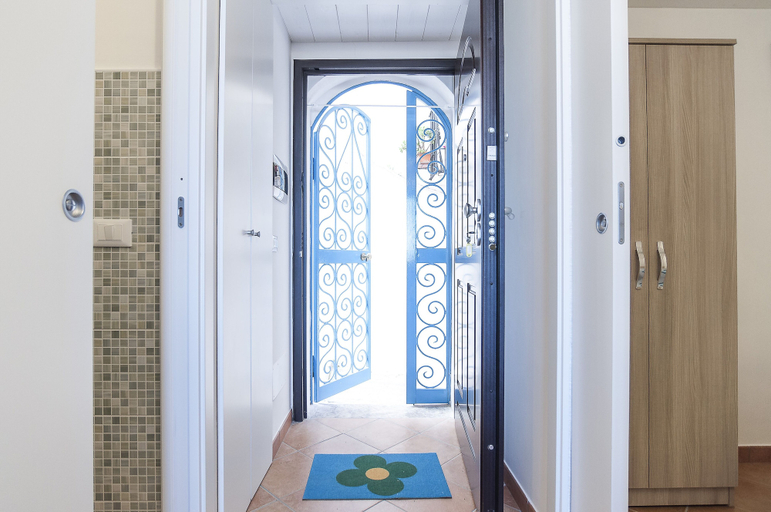Others 5, Casa Vacanza Madonnella 10, Latina