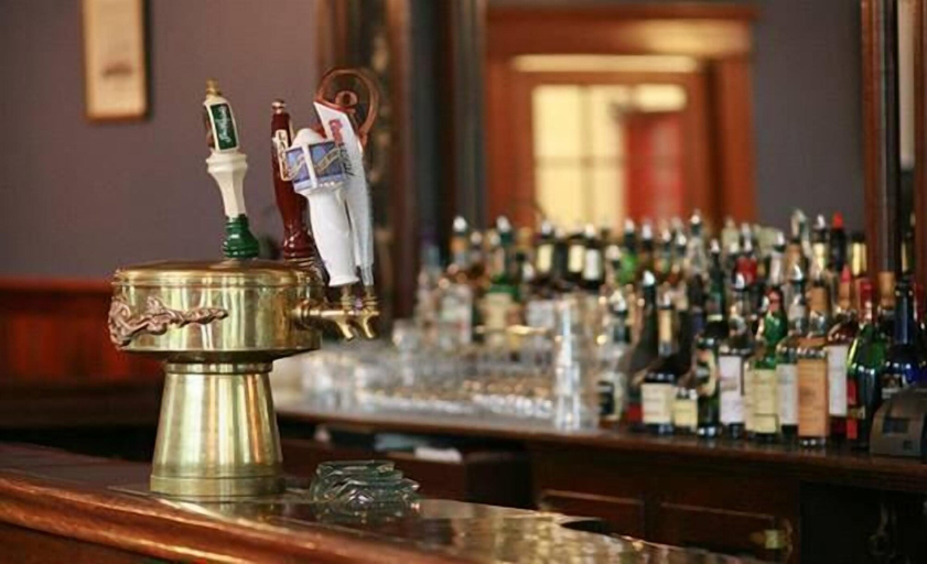Food & Drinks 5, The Hotel Belvidere, Wayne