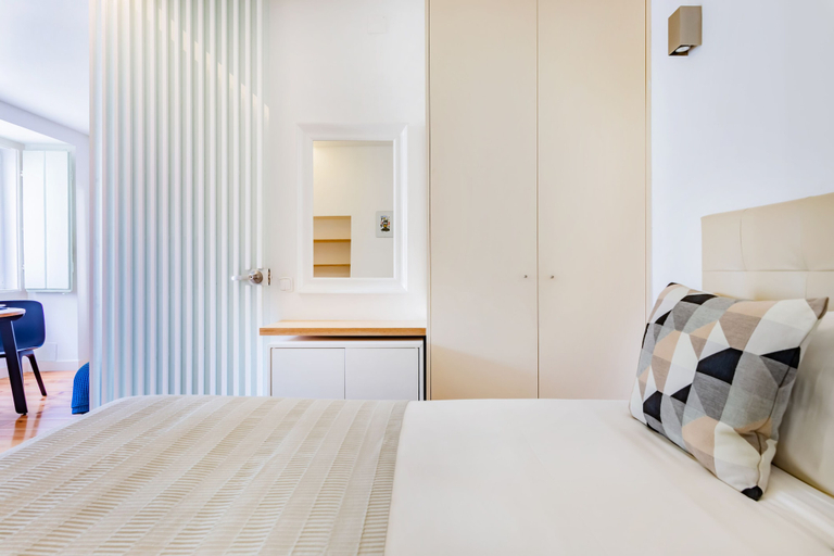 Bedroom 2, Romantic Alfama Getaway, Lisbon