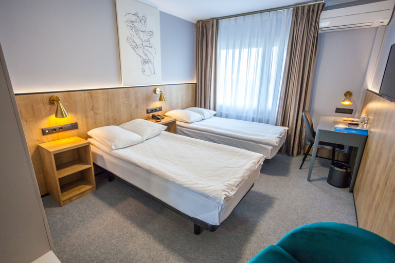 Bedroom 2, Hotel Intourist Khabarovsk, Khabarovskiy rayon