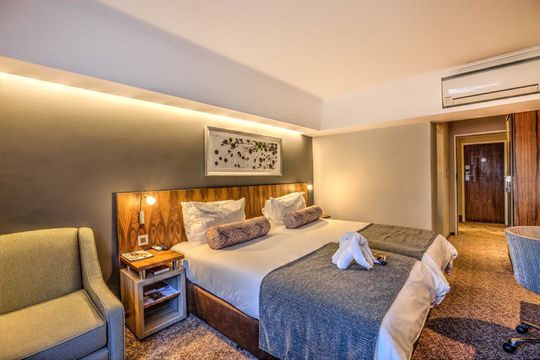 Bedroom 4, City Lodge Hotel Bloemfontein, Mangaung