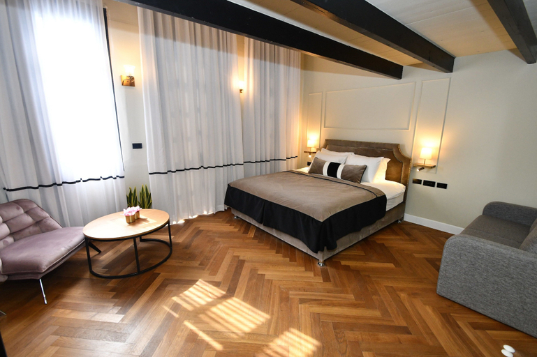 Bedroom 3, Jaffa King Gallery Boutique Hotel