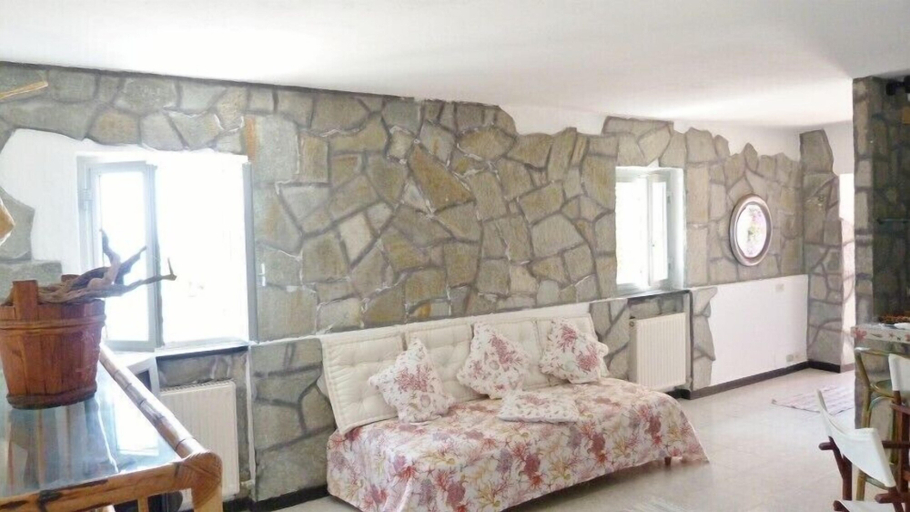 Living area 5, House Roberta, Genova