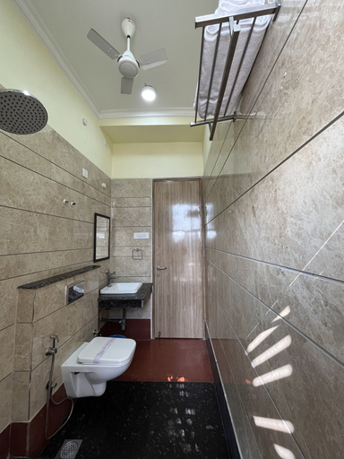 Bathroom 4, SKS Grand Palace, Mathura