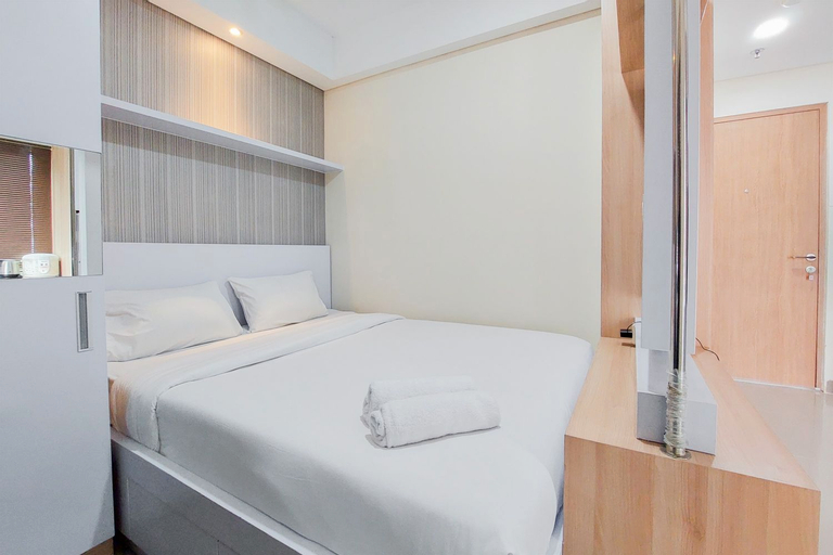 Best Homey Studio Apartment at B Residence By Travelio, South Tangerang