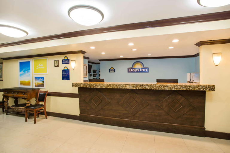 Public Area 3, Days Inn by Wyndham Florida City, Miami-Dade