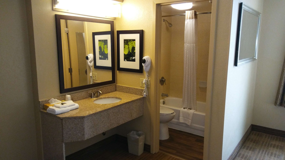 Bathroom 3, Austin - Northwest/Arboretum - The Domain, Travis