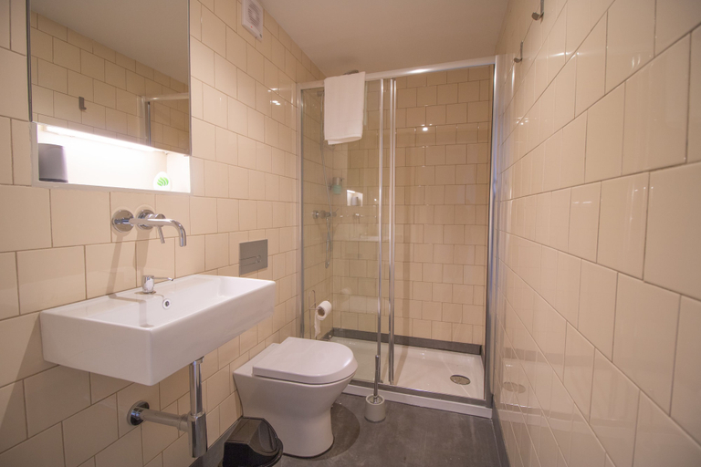 Bathroom 5, Step In Porto Apartments, Porto