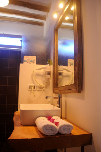 Bathroom 4, Maisha Marefu Apartments, Kaskazini 'B'