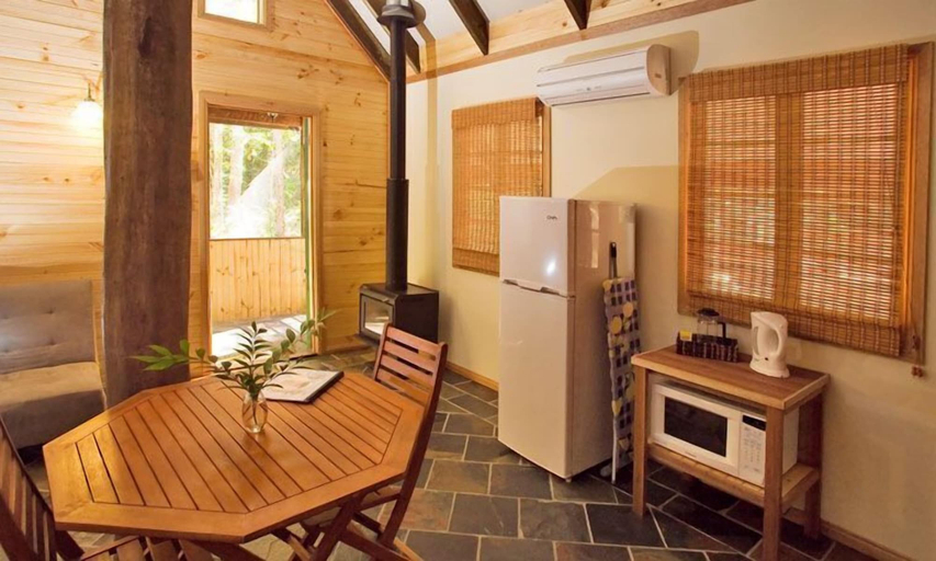 Others 5, Rainforest Ranch, Livingstone - Pt B