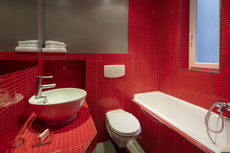 Bathroom 5, Hôtel Brueghel, Nord