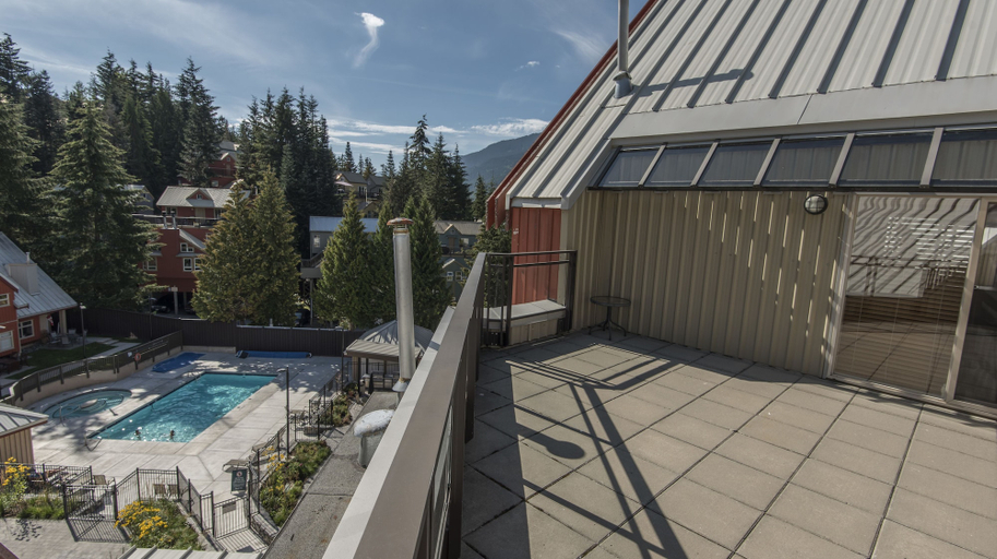 Sport & Beauty 2, Lake Placid Lodge by Whiski Jack, Squamish-Lillooet