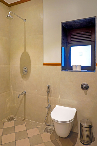 Bathroom 4, Citrus Chambers Mahabaleshwar, Satara