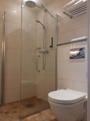 Bathroom 4, Hämeenkylä Manor, Uusimaa
