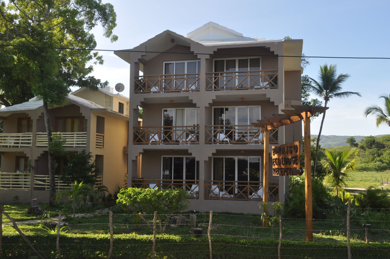 Exterior & Views 2, Paradise Island Beach Resort, La Isabela