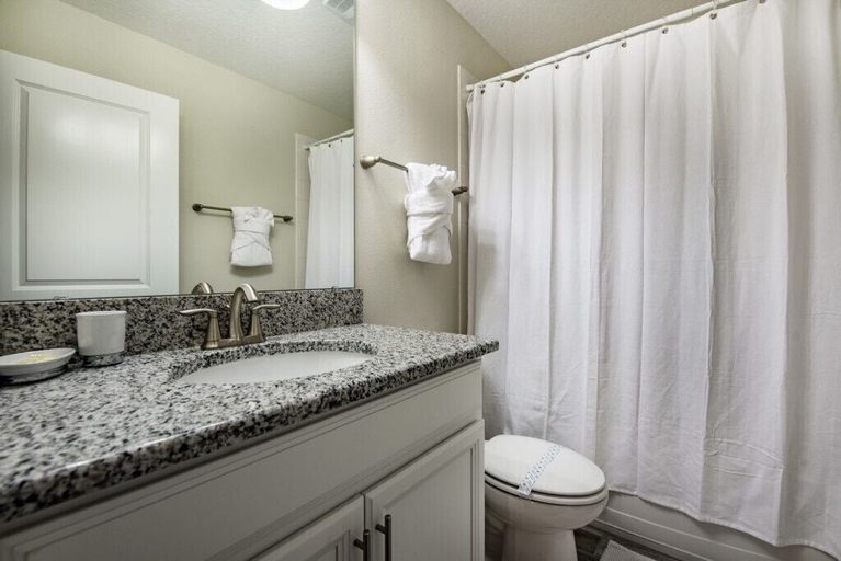 Bathroom 3, 6 Bdrm 5 Bath Golf Resort, Osceola