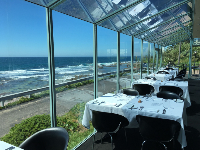 Food & Drinks 5, Ocean Front at The Entrance, Wyong - South and West