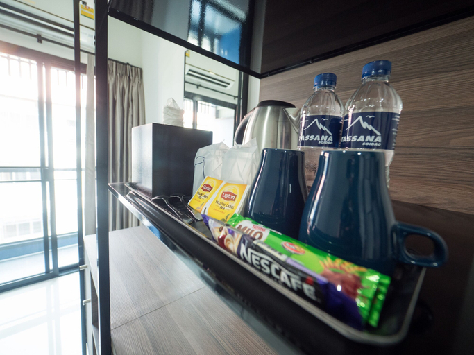 Food & Drinks 5, Tassana Place, Muang Chon Buri