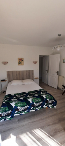 Bedroom 2, Auberge du Gros Tilleul, Somme