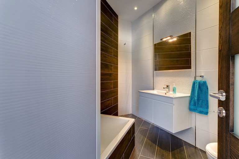 Bathroom, Luxury 2 Bedroom Penthouse in St Julians
