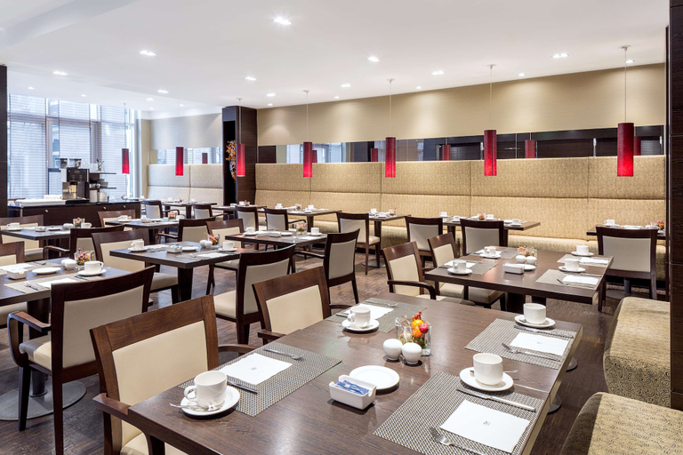 Food & Drinks 5, NH Danube City, Wien