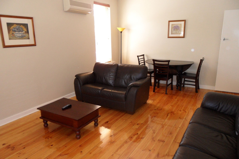 Others 3, Warwick Apartment, Adelaide