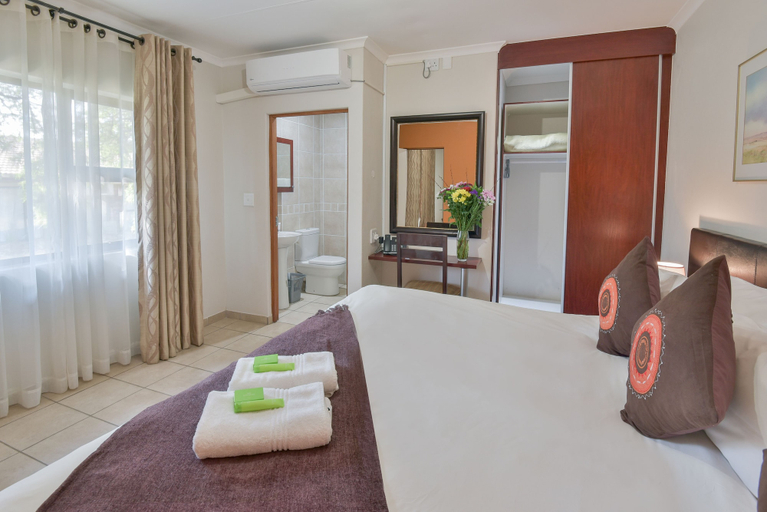 Bedroom 4, The Venue Country Hotel & Spa, West Rand