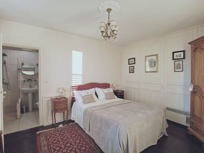 Bedroom 2, Presbytere, Vosges