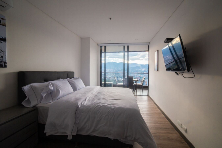 Bedroom 2, Hotel Class Suites By Colclick, Medellín