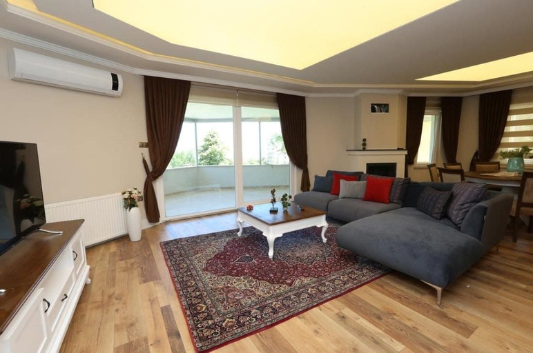 Others 5, Villa Koruköy, Merkez