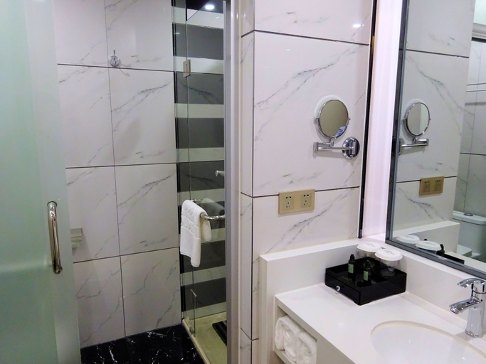 Bathroom 4, Holiday Villa Hotel & Residence, Shanghai