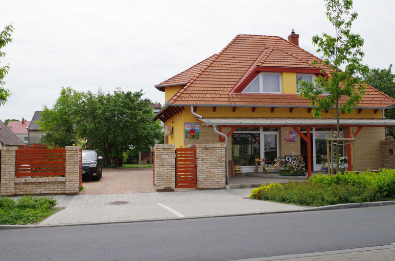 Exterior & Views 2, Aranyhal Apartmanház, Hévíz/Keszthely