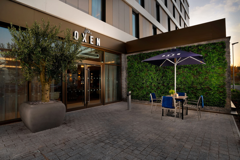 Exterior & Views 2, Courtyard by Marriott Oxford South, Oxfordshire