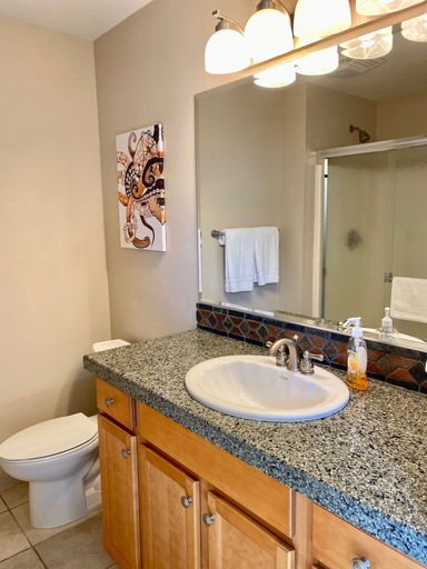 Bathroom 4, Rockaway Shores, Tillamook