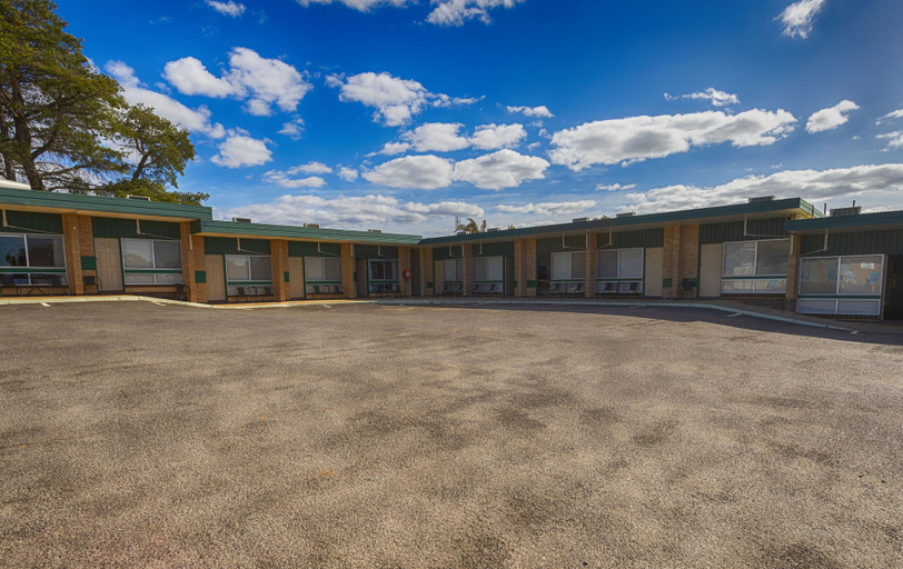 Exterior & Views 3, Hi Way Eight Motor Inn, N. Grampians - Stawell