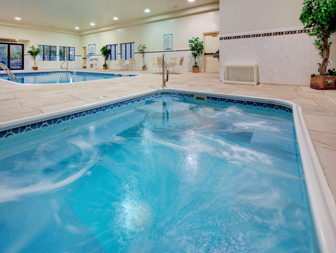 Sport & Beauty 2, Staybridge Suites PEORIA-DOWNTOWN, Peoria