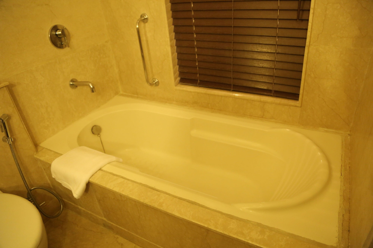 Bathroom 5, The Acura BMK, Gurgaon
