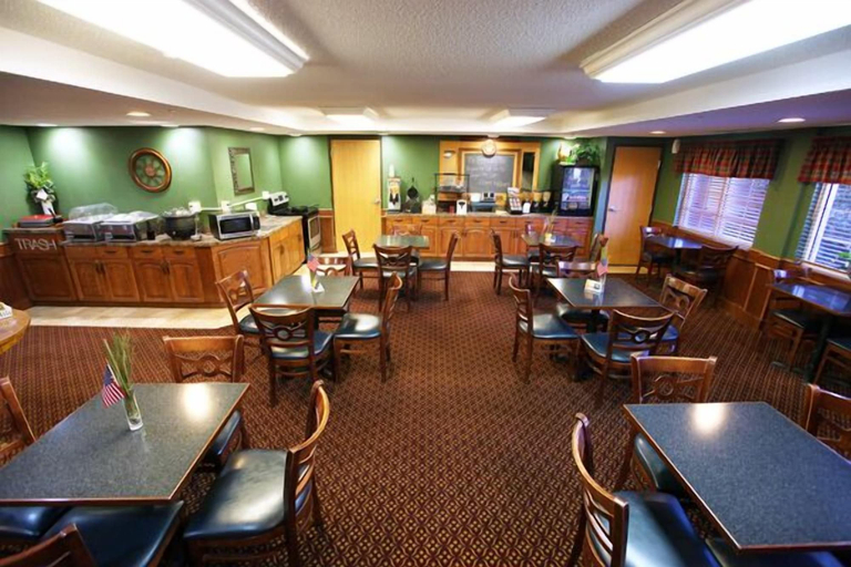 Food & Drinks 4, AmericInn by Wyndham McAlester, Pittsburg
